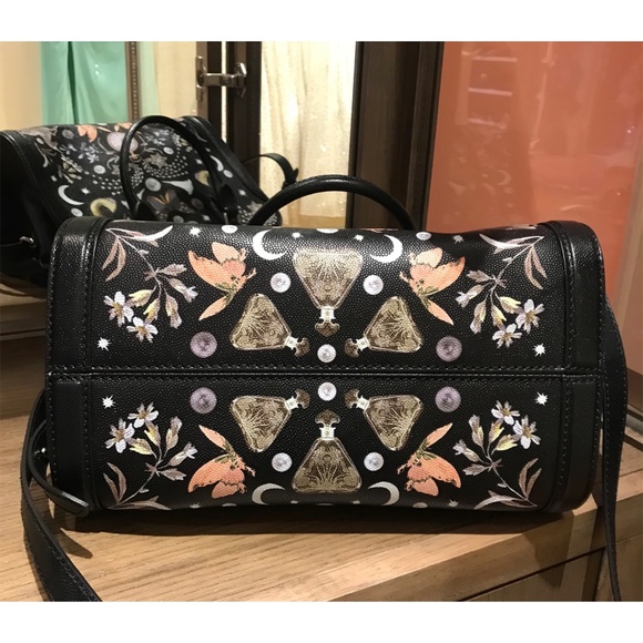 Alexander McQueen Painted Black Cat Perfect Condition Obsession Collection - Picture 6 of 13